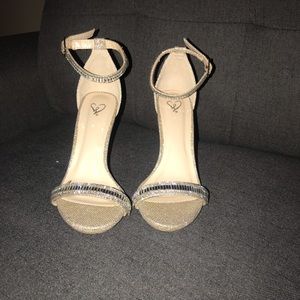 Windsor heels
